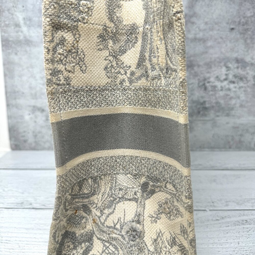 Christian Dior Medium Book Tote Toile de Jouy Beige Gray Canvas Bag - Picture 3 of 16